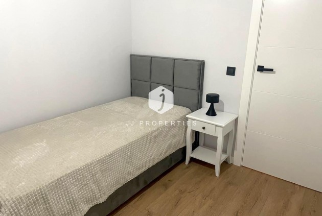 Segunda mano - Apartamento / piso -
Torrevieja - Paseo maritimo