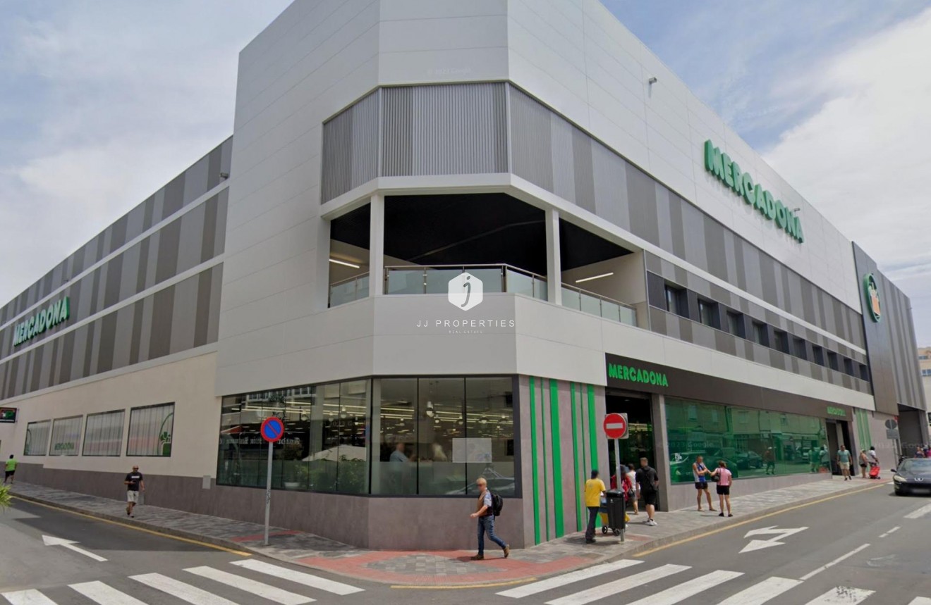 Segunda mano - Apartamento / piso -
Torrevieja - Paseo maritimo