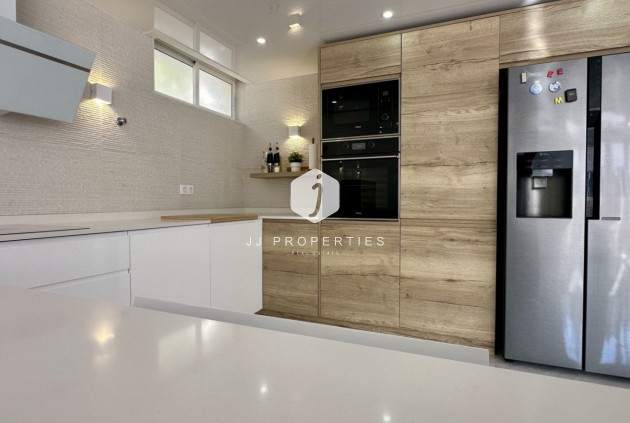 Resale - Villa -
Orihuela Costa - Costa Blanca