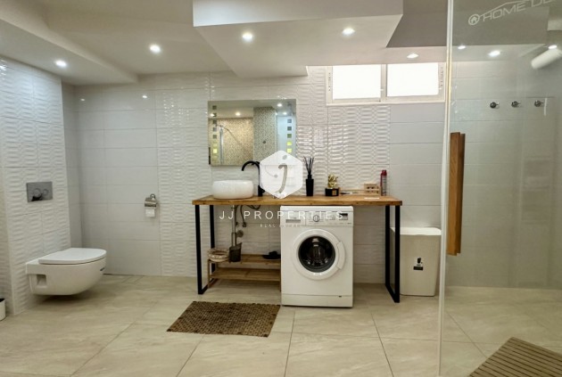 Resale - Villa -
Orihuela Costa - Costa Blanca