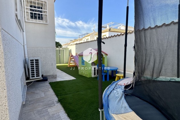 Resale - Villa -
Orihuela Costa - Costa Blanca