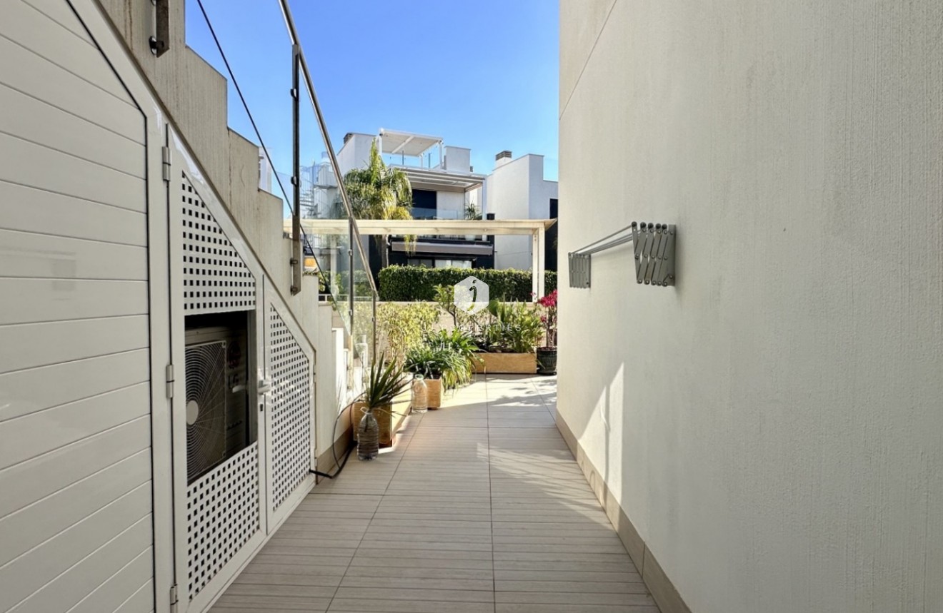 Resale - Apartment / flat -
Orihuela Costa - Costa Blanca