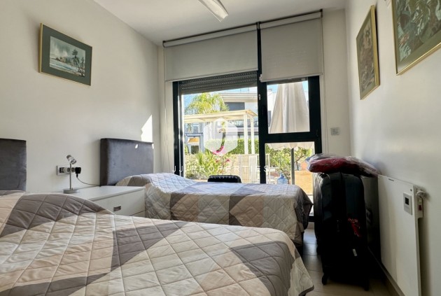 Resale - Apartment / flat -
Orihuela Costa - Costa Blanca