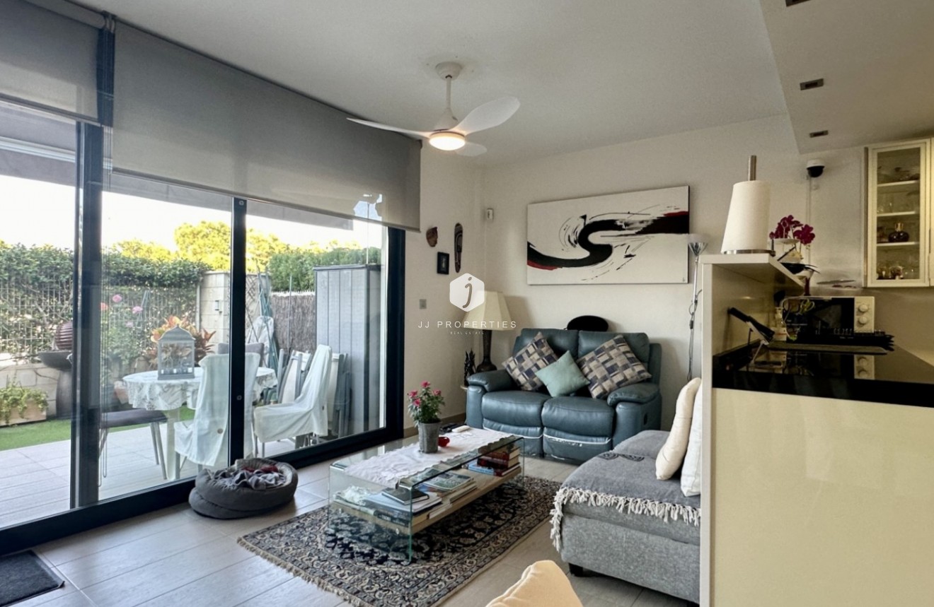 Resale - Apartment / flat -
Orihuela Costa - Costa Blanca