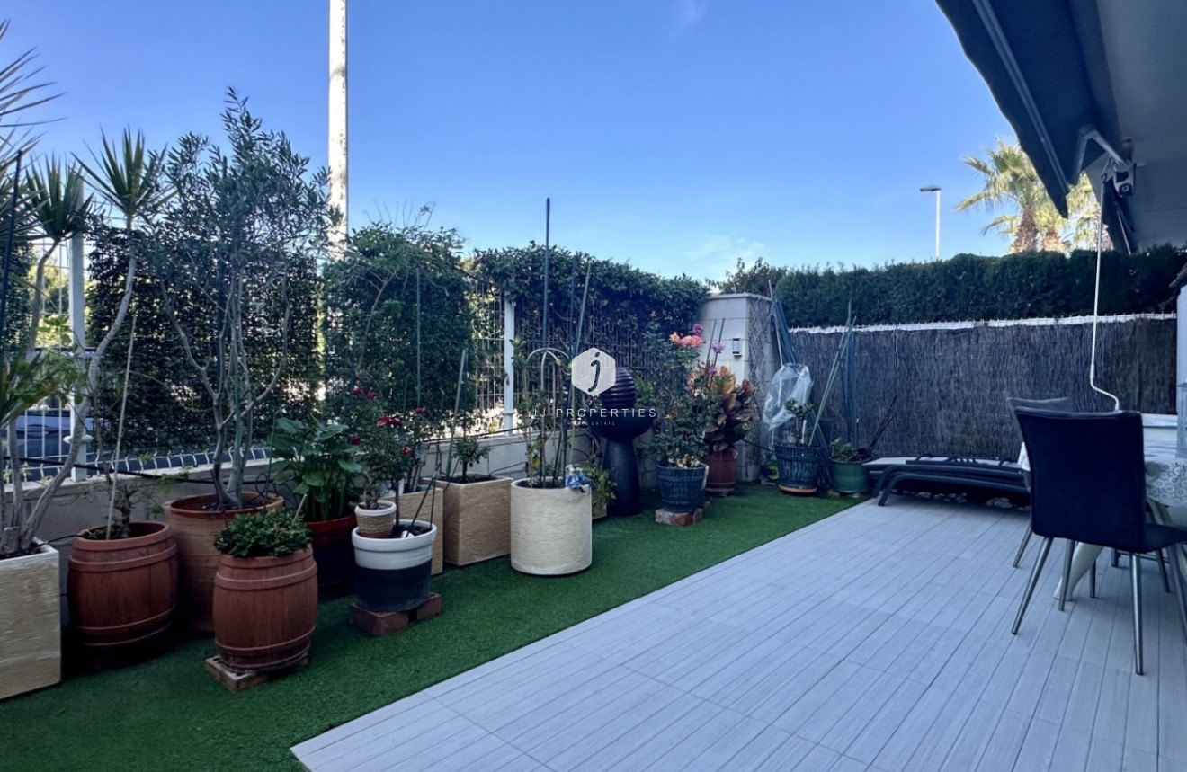 Resale - Apartment / flat -
Orihuela Costa - Costa Blanca