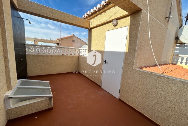 Resale - Chalet -
El Chaparral - Inland