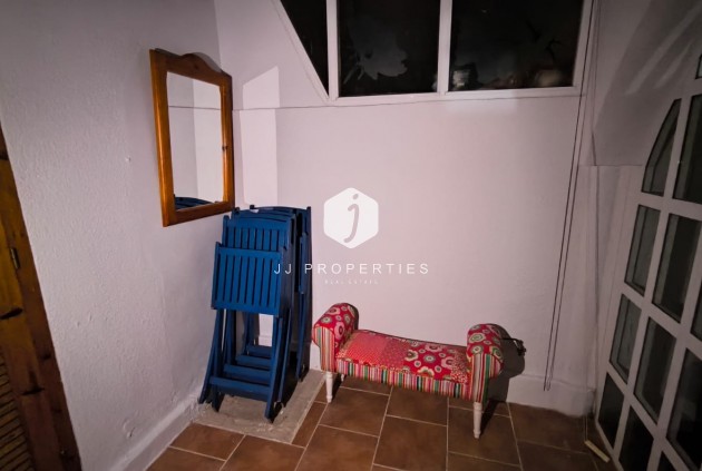 Resale - Chalet -
El Chaparral - Inland