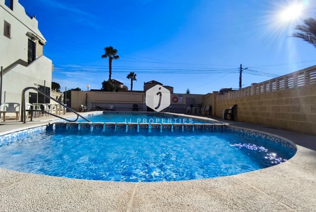 Resale - Chalet -
El Chaparral - Inland