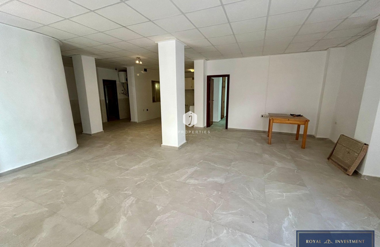 Resale - Apartment / flat -
Torrevieja - Centro