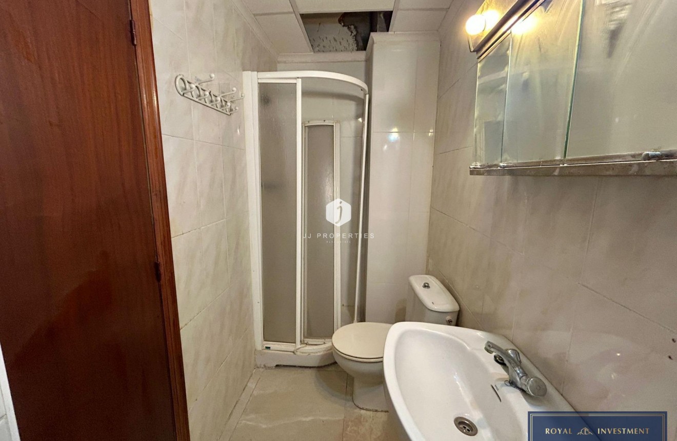 Resale - Apartment / flat -
Torrevieja - Centro