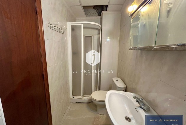 Resale - Apartment / flat -
Torrevieja - Centro