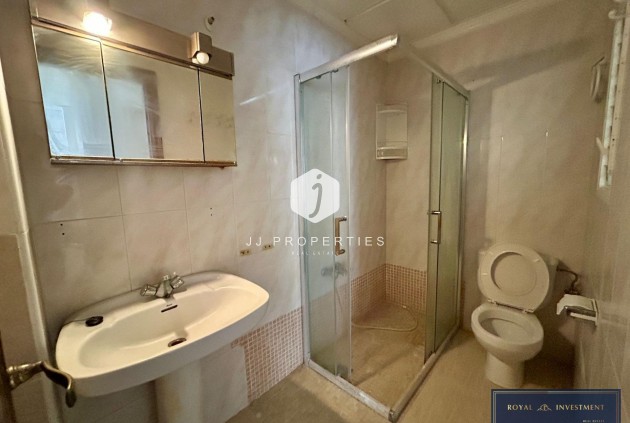 Resale - Apartment / flat -
Torrevieja - Centro