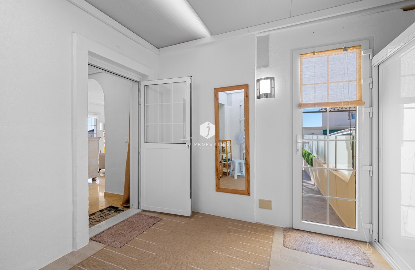 Resale - Villa -
Orihuela Costa - Costa Blanca