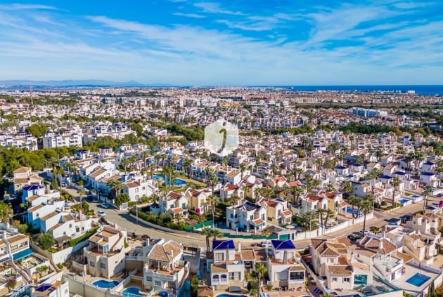 Resale - Villa -
Orihuela Costa - Costa Blanca