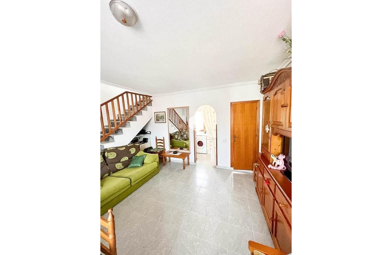 Resale - Chalet -
Torrevieja - Playa del Cura