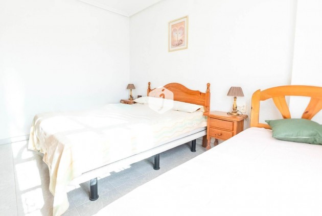 Resale - Chalet -
Torrevieja - Playa del Cura