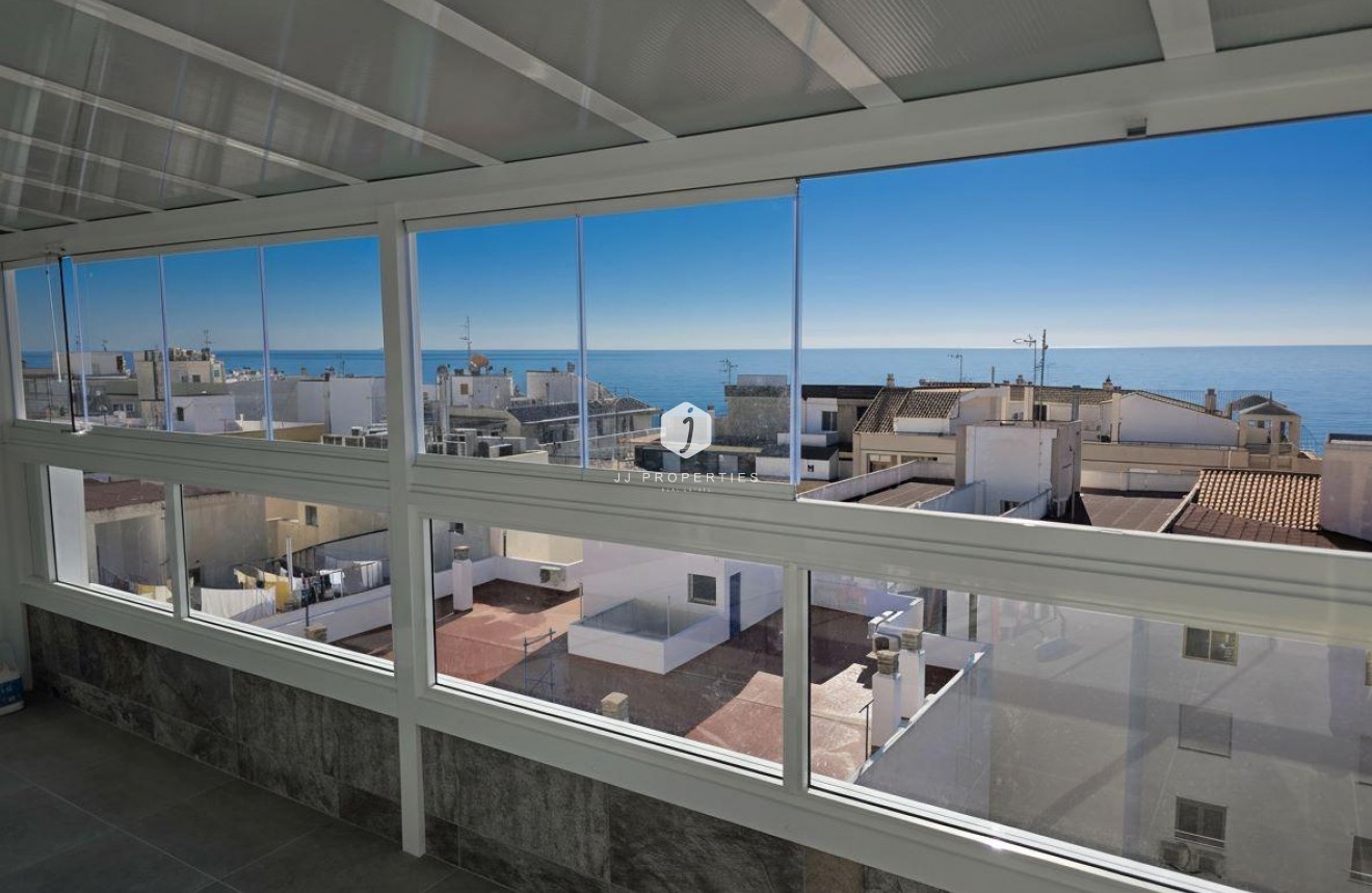 D'occasion - Attique -
Torrevieja - Playa del Cura