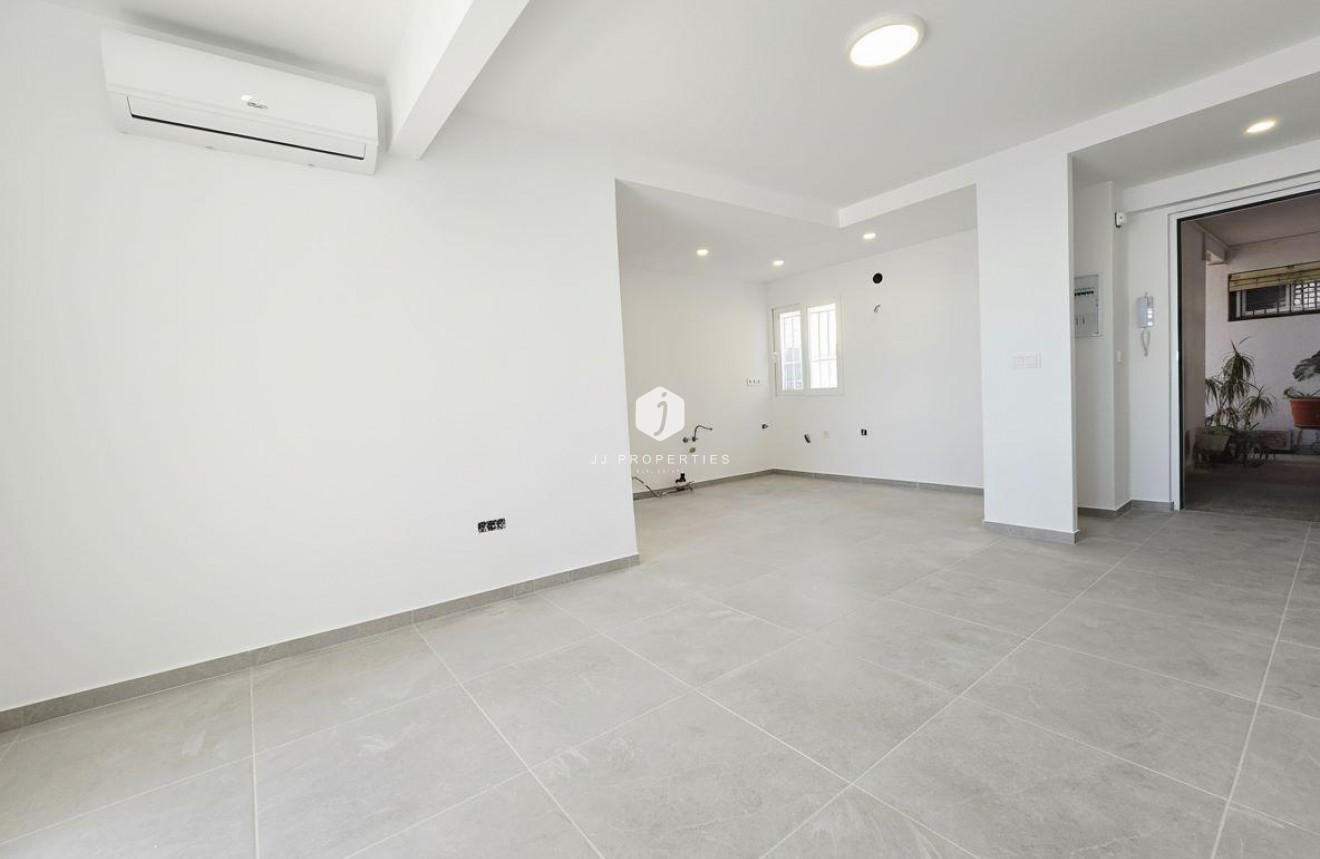 D'occasion - Attique -
Torrevieja - Playa del Cura