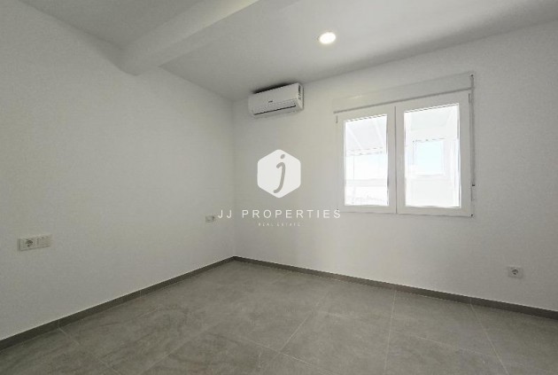 D'occasion - Attique -
Torrevieja - Playa del Cura