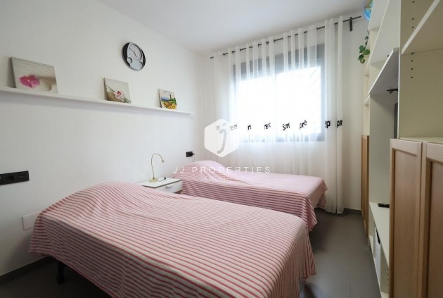 Resale - Bungalow -
Orihuela Costa - Costa Blanca