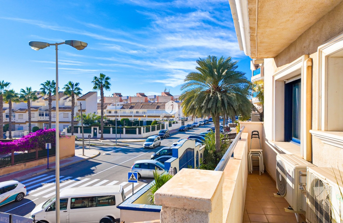 Resale - Apartment / flat -
Orihuela Costa - Costa Blanca
