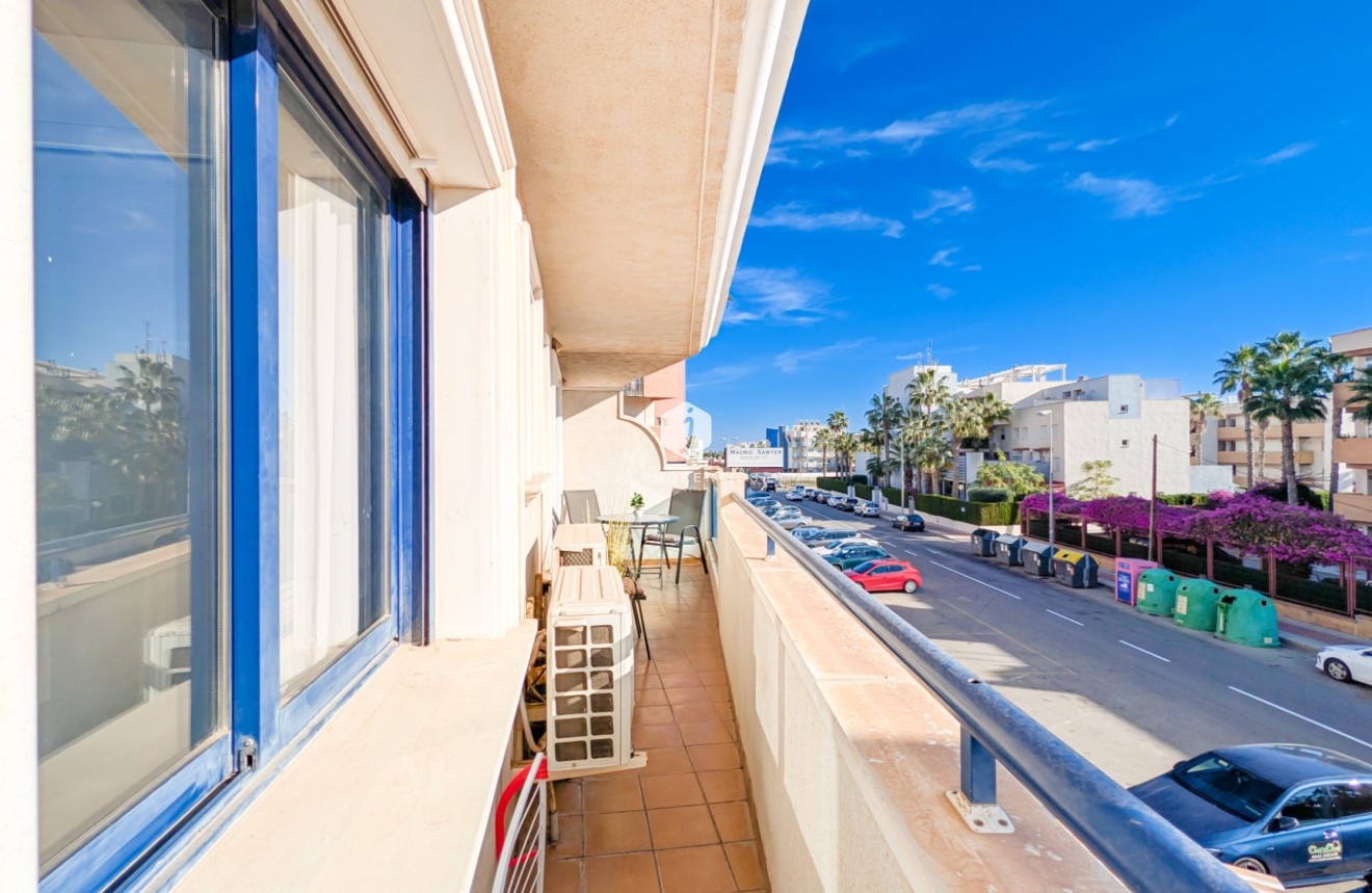 Resale - Apartment / flat -
Orihuela Costa - Costa Blanca