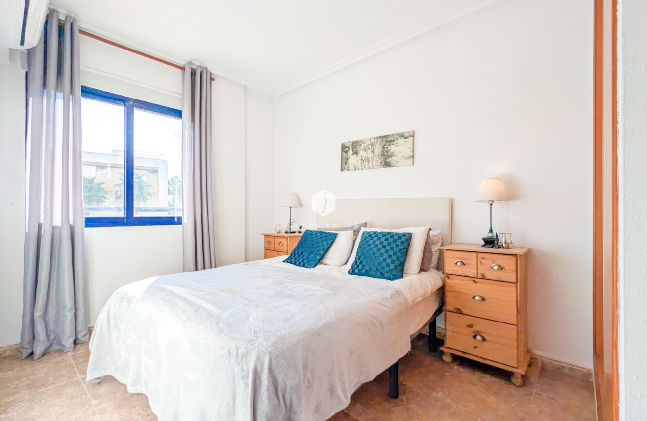 Resale - Apartment / flat -
Orihuela Costa - Costa Blanca