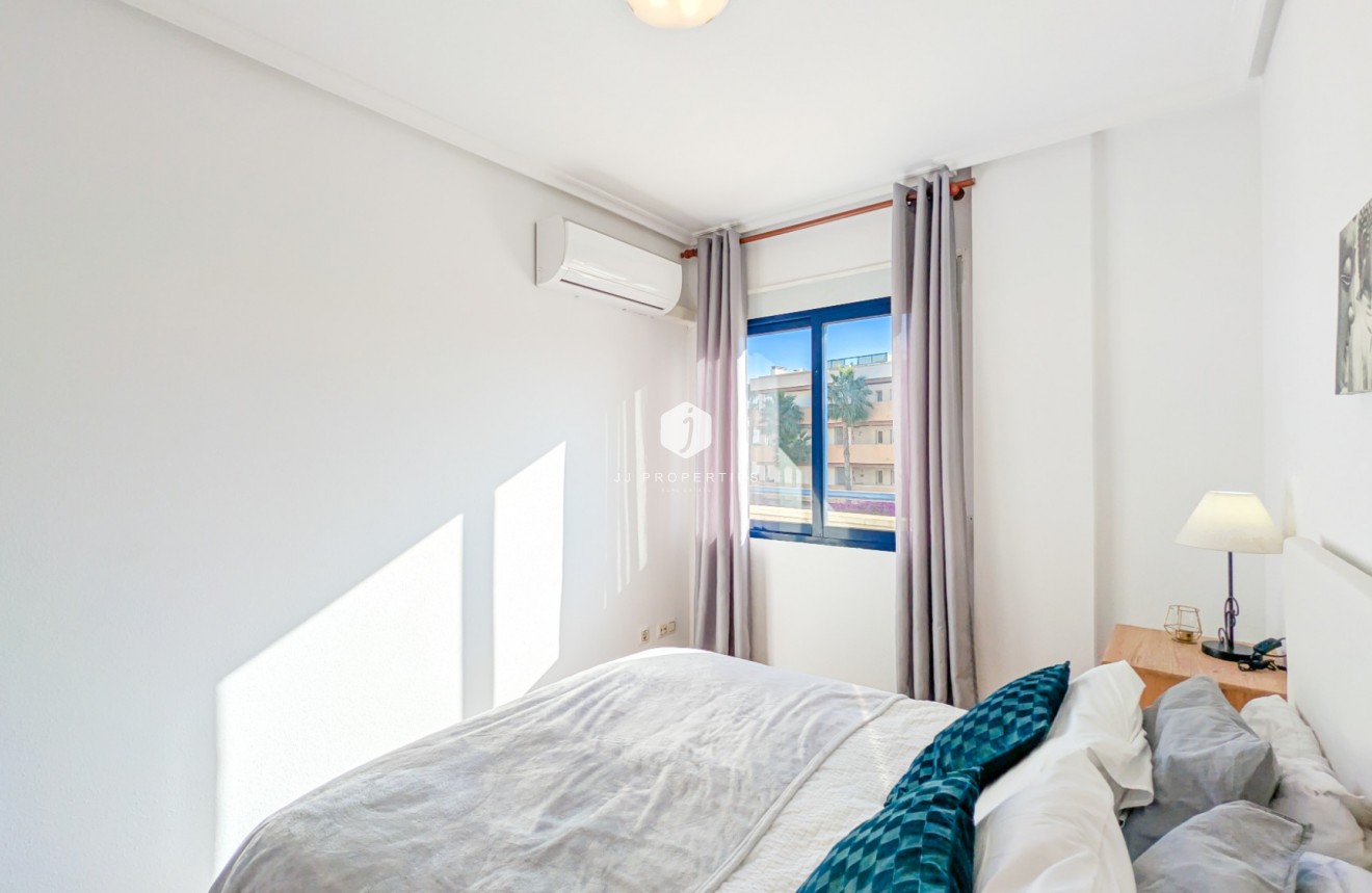 Resale - Apartment / flat -
Orihuela Costa - Costa Blanca