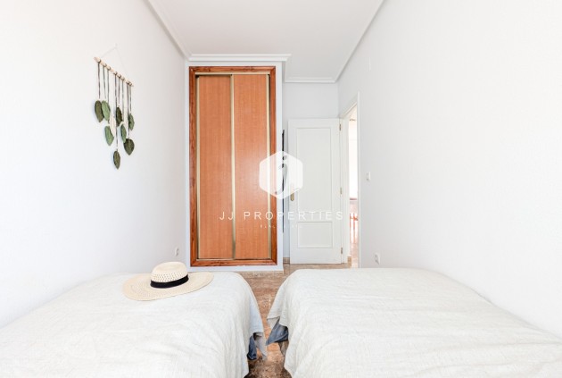 Resale - Apartment / flat -
Orihuela Costa - Costa Blanca