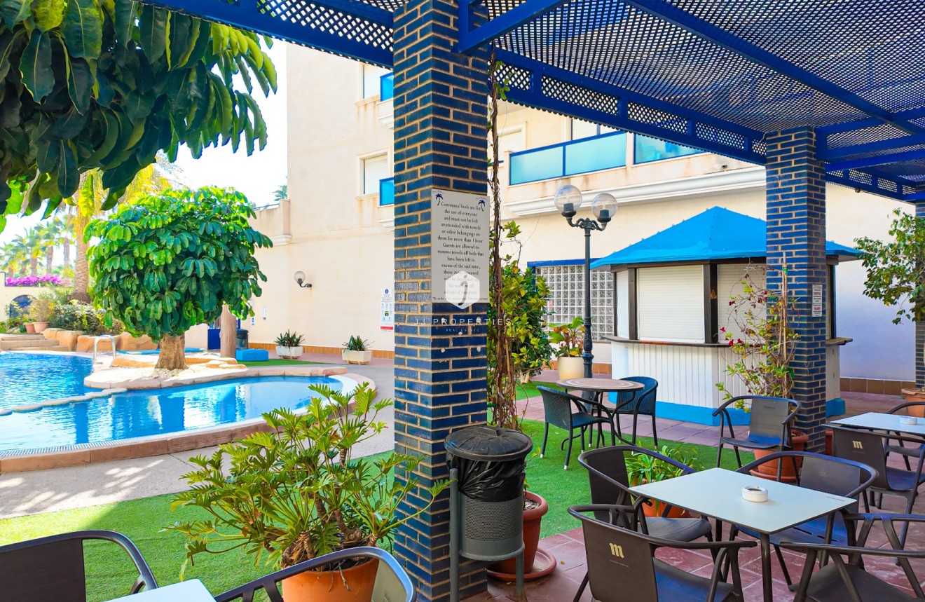 Resale - Apartment / flat -
Orihuela Costa - Costa Blanca