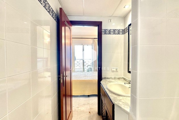 Resale - Apartment / flat -
Torrevieja - Los Frutales