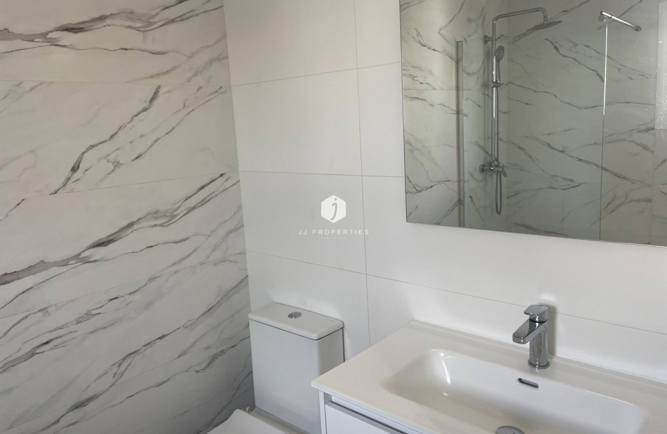 Resale - Bungalow -
Orihuela Costa - La Regia