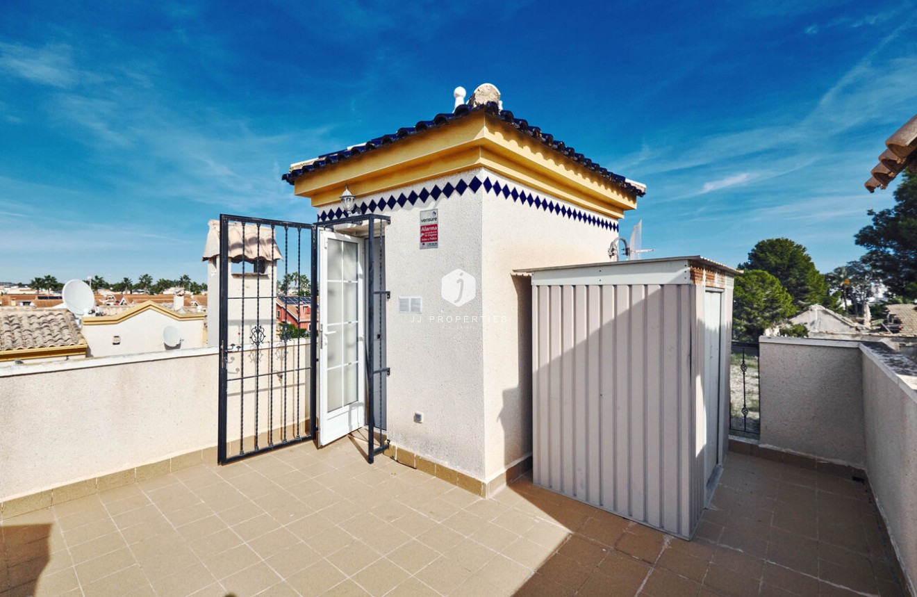 Resale - Chalet -
Guardamar del Segura - El Raso