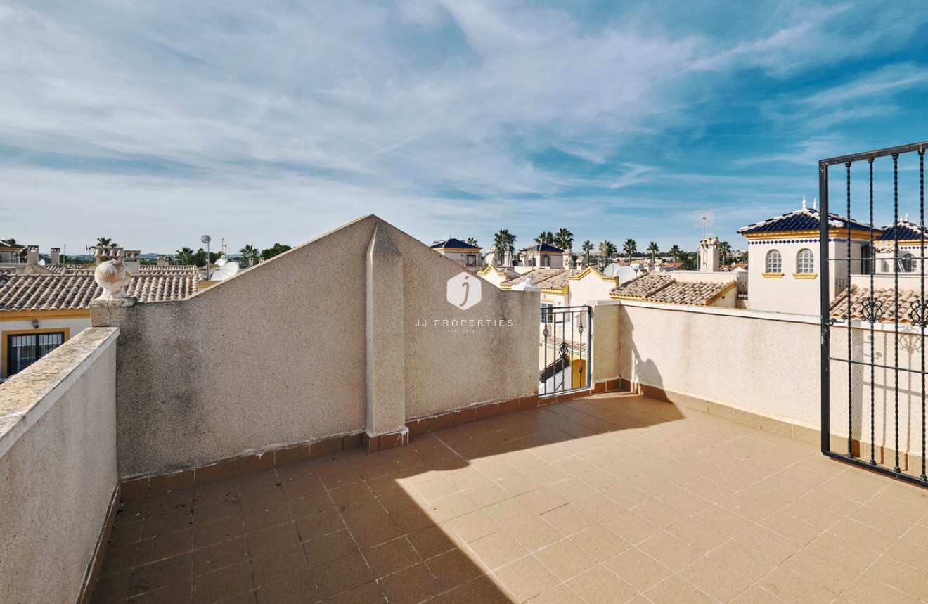 Resale - Chalet -
Guardamar del Segura - El Raso