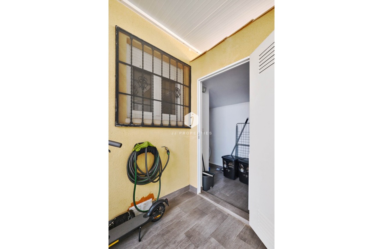 Resale - Chalet -
Guardamar del Segura - El Raso