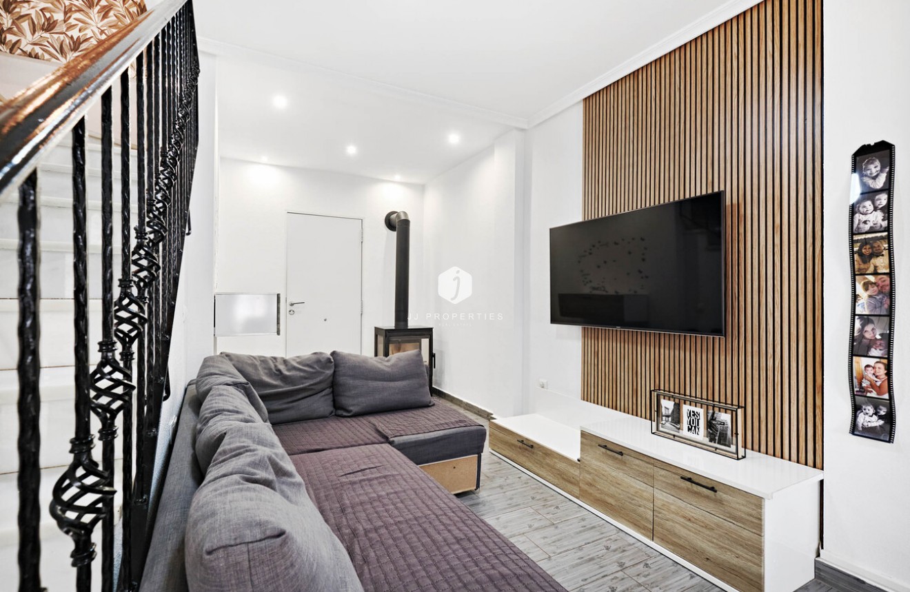 Resale - Chalet -
Guardamar del Segura - El Raso