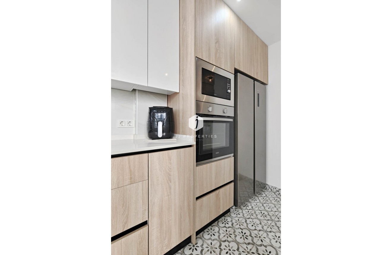 Resale - Chalet -
Guardamar del Segura - El Raso