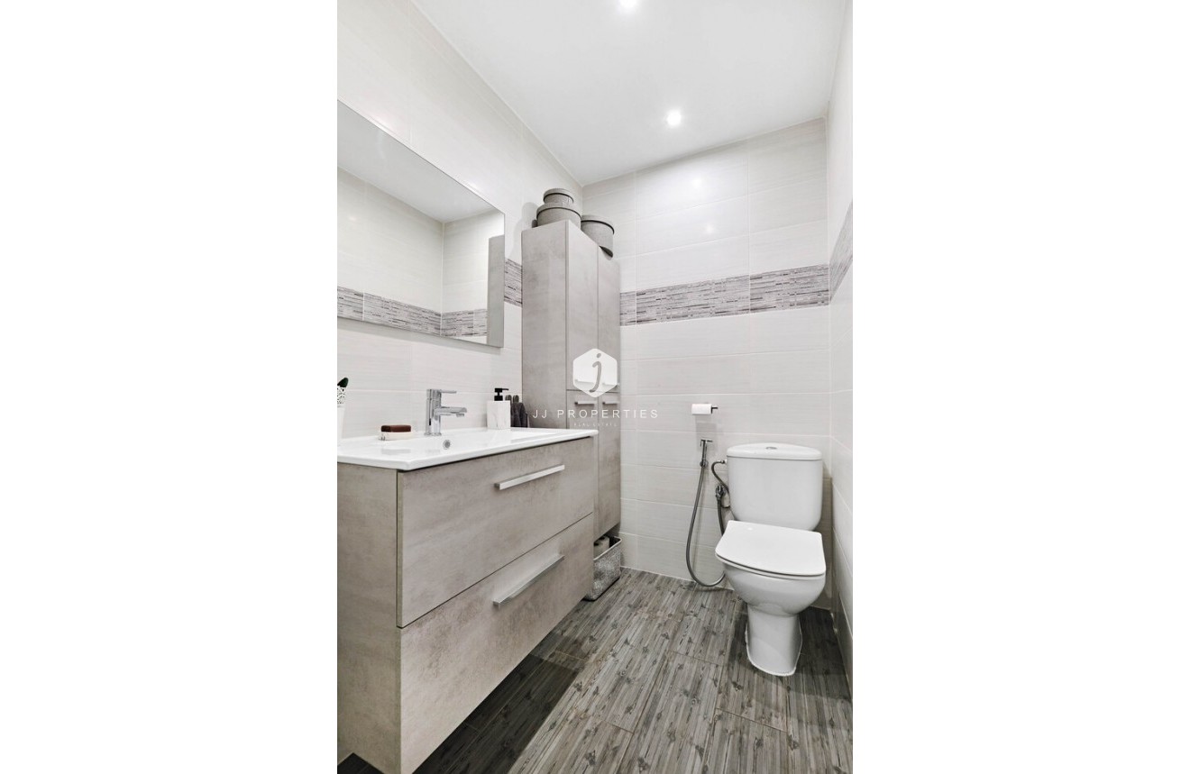 Resale - Chalet -
Guardamar del Segura - El Raso