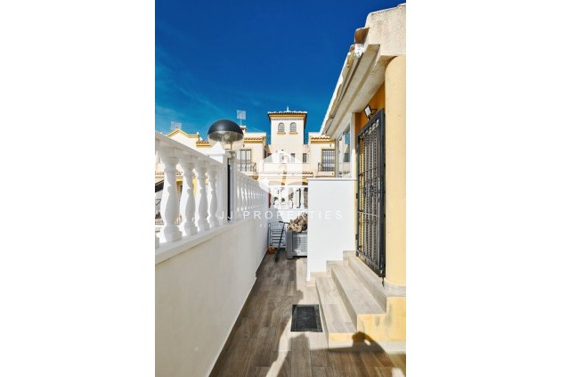 Resale - Chalet -
Guardamar del Segura - El Raso