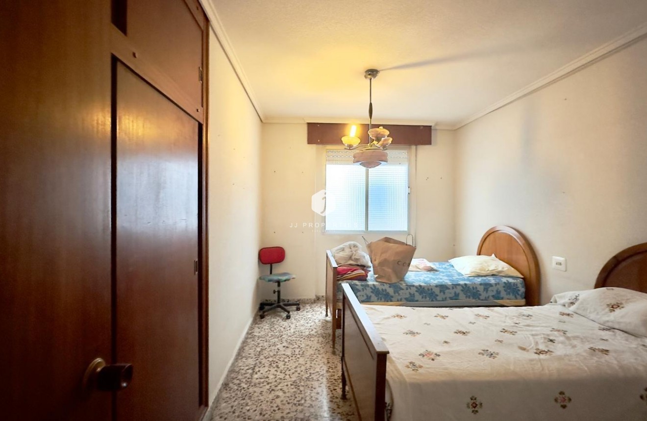 Aus zweiter Hand - Wohnung -
Torrevieja