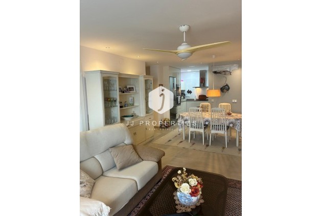 Resale - Apartment / flat -
Torrevieja - El Acequión - Los Náufragos