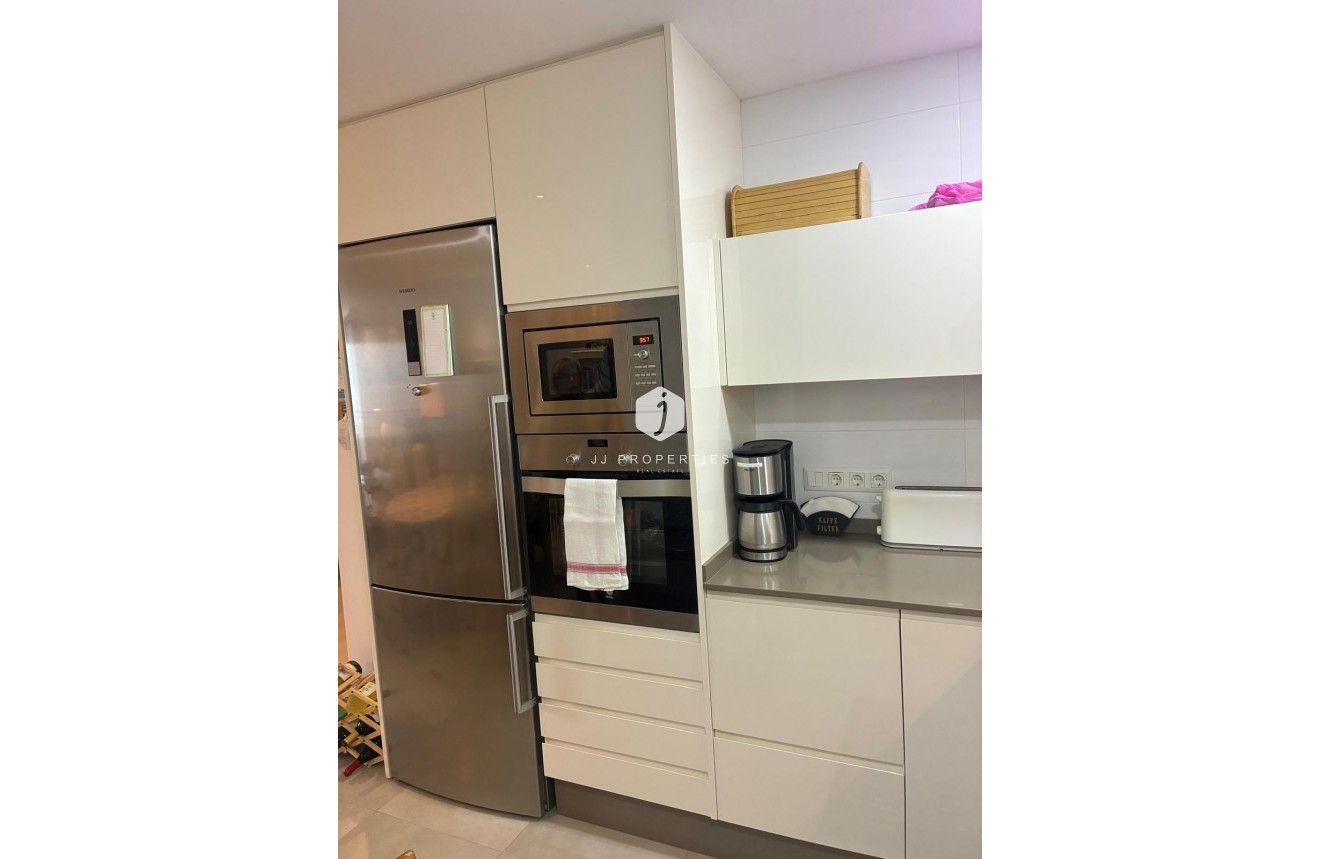 Resale - Apartment / flat -
Torrevieja - El Acequión - Los Náufragos