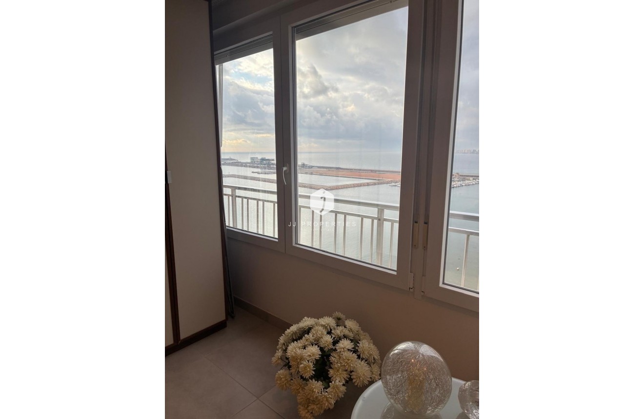 Resale - Apartment / flat -
Torrevieja - El Acequión - Los Náufragos