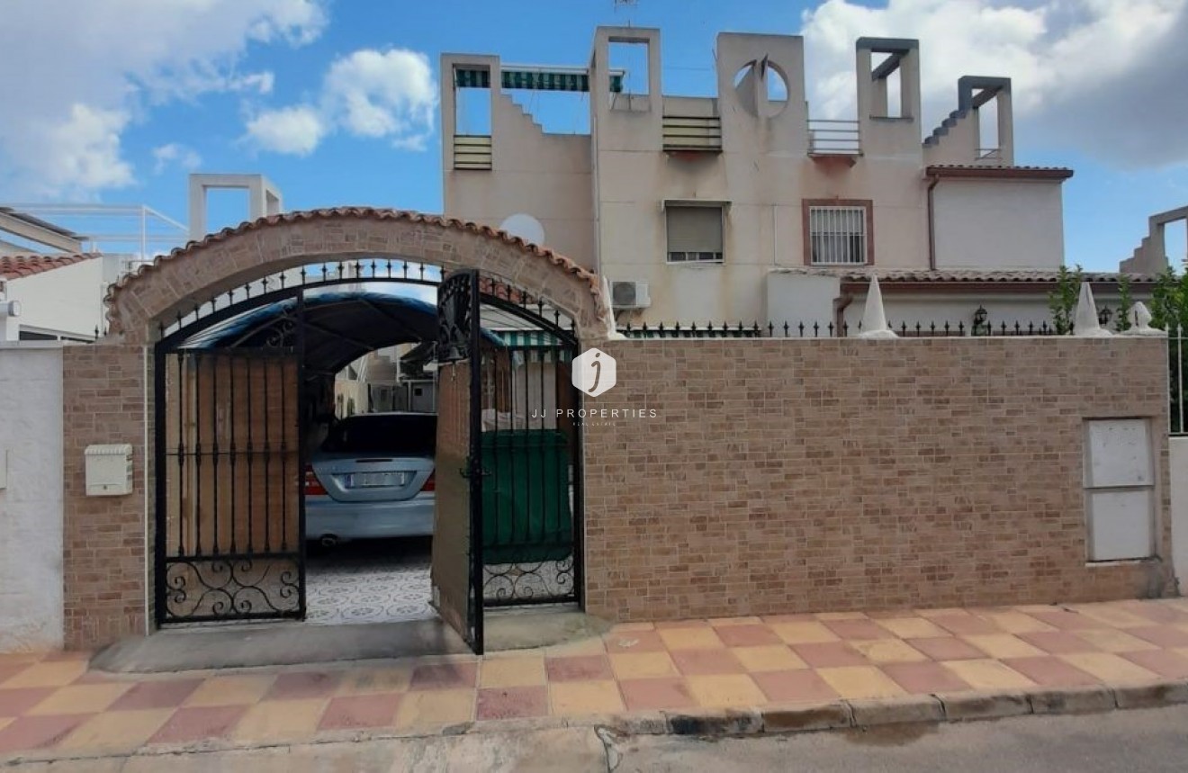Resale - Bungalow -
Torrevieja - Costa Blanca