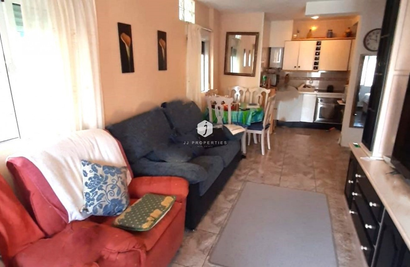 Resale - Bungalow -
Torrevieja - Costa Blanca