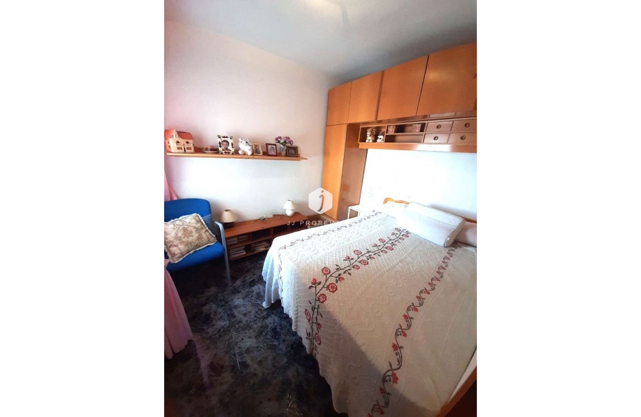 Resale - Bungalow -
Torrevieja - Costa Blanca