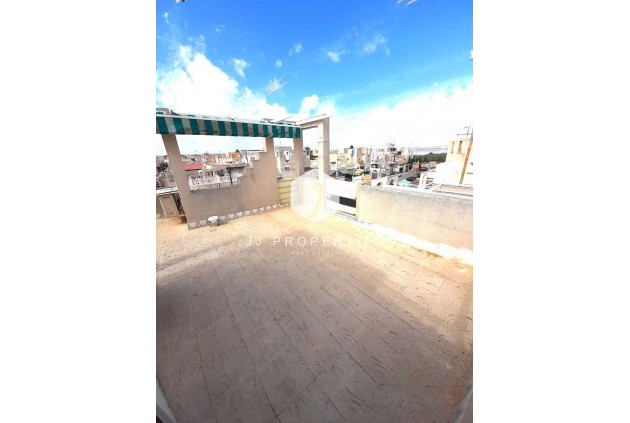 Resale - Bungalow -
Torrevieja - Costa Blanca