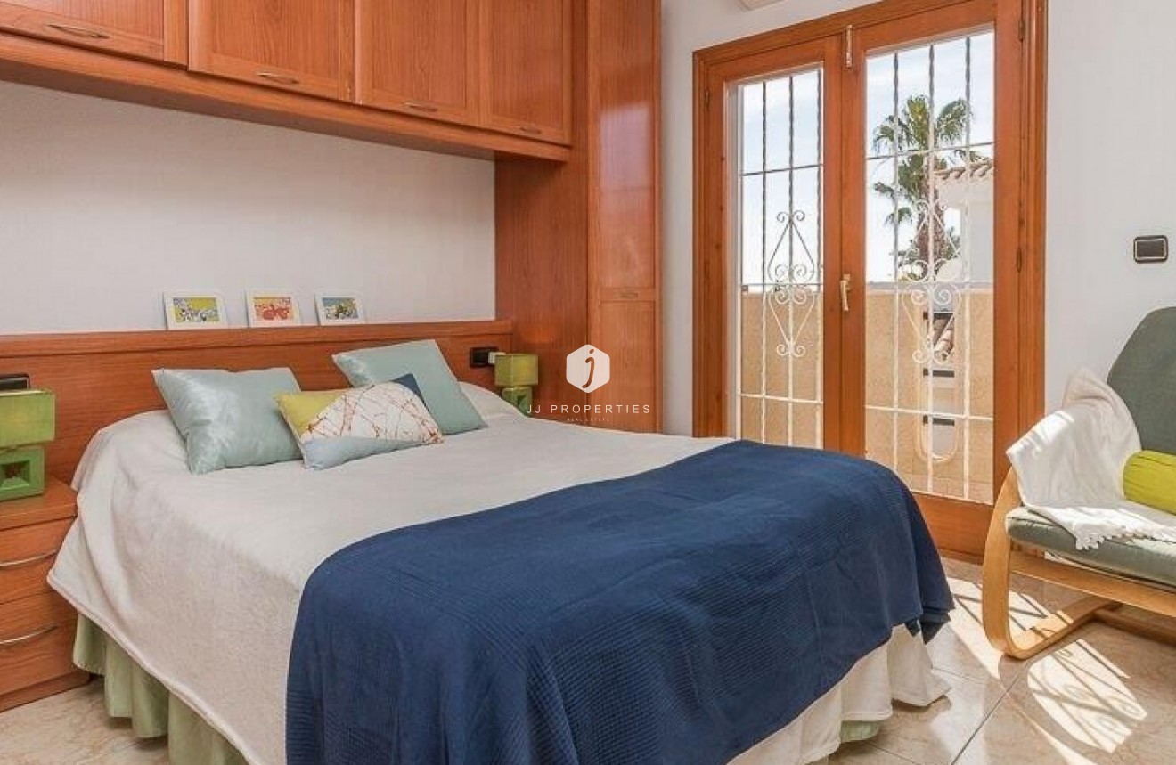 Segunda mano - Chalet -
Orihuela Costa - Costa Blanca