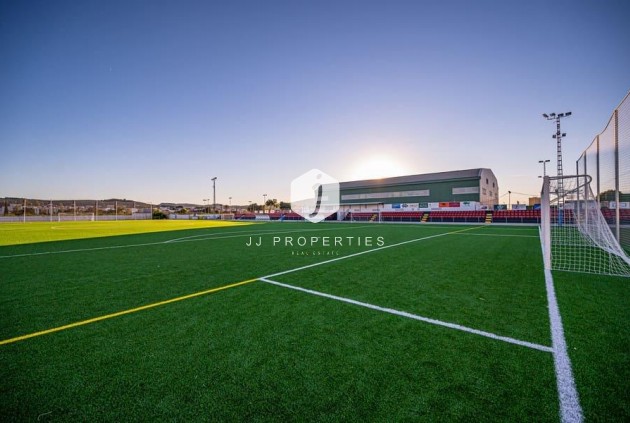 Neue Gebäude - Wohnung -
Bigastro - pueblo