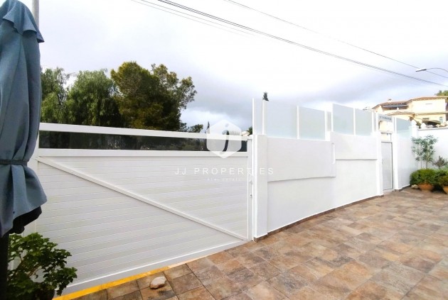 Segunda mano - Villa -
San Miguel de Salinas - Inland